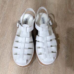NBW Steve Madden White Platform Sandals